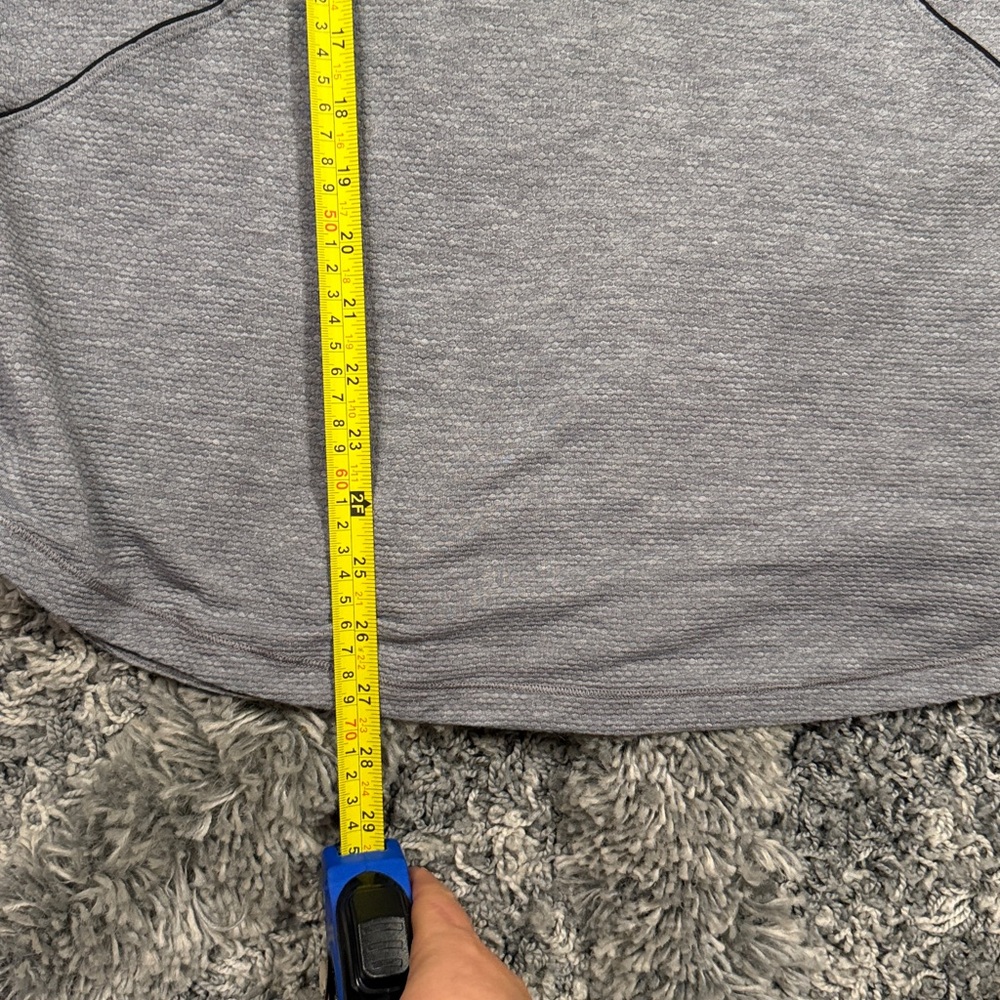 Lululemon Tuck and Flow Shirt - Picture 4 of 6